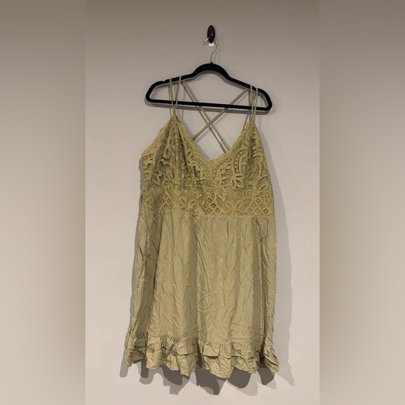 heyson Dresses & Skirts - Heyson 3xl Crochet Lace Trim Spaghetti Strap Dress in Sage NWT